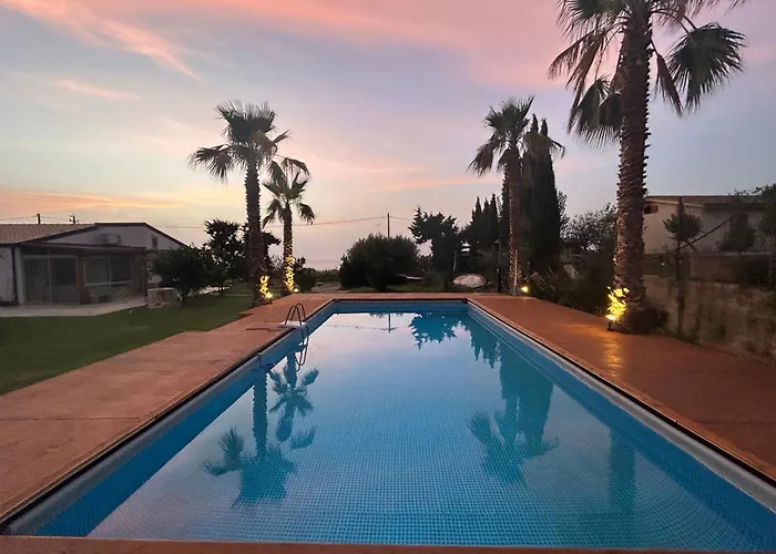 Sunset Holiday House
