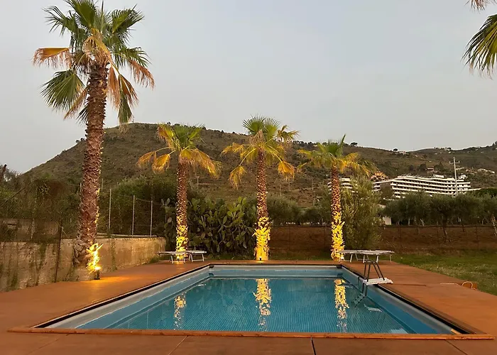 Sunset Holiday House