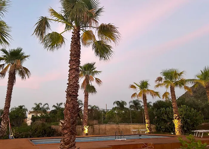 Sunset Holiday House